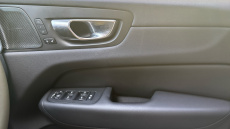 Volvo XC60 2.0 T6 [350] RC PHEV Plus Dark 5dr AWD Geartronic Estate